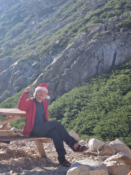 Julenissen kom opp til hytta her og.